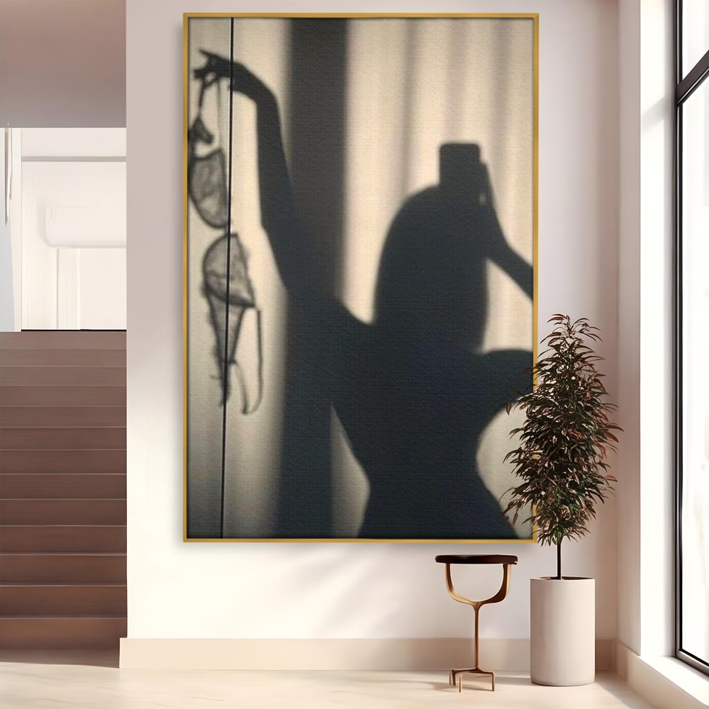 Tablou canvas cu tablou canvas cu silueta si umbra, in rama de aluminiu auriu